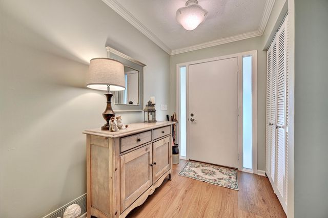 220 Burgess Lane, Florence, KY 41042