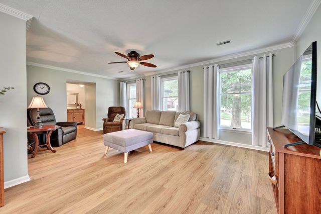220 Burgess Lane, Florence, KY 41042