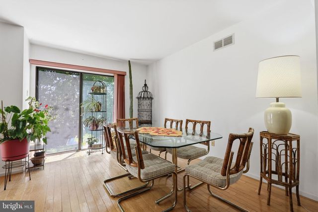 121 WINDHAM CT, Newtown, PA 18940