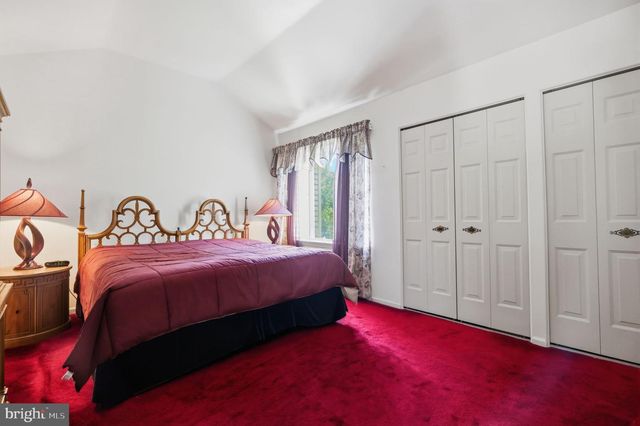 121 WINDHAM CT, Newtown, PA 18940