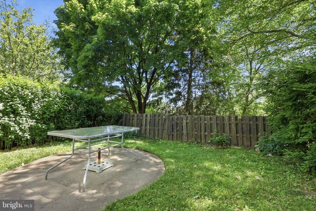 121 WINDHAM CT, Newtown, PA 18940