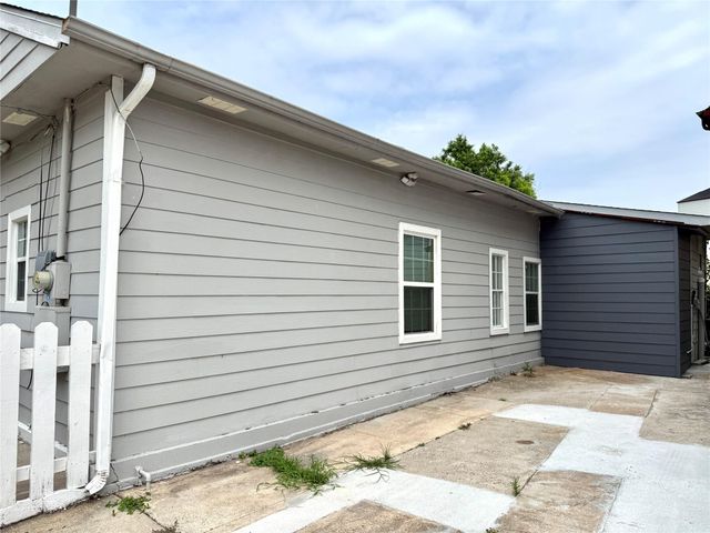 421 Sidney Street 1, Houston, TX 77003