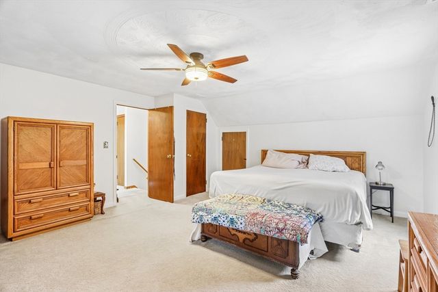 8 Foster St, Oxford, MA 01540