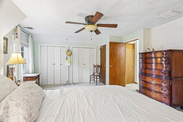 8 Foster St, Oxford, MA 01540