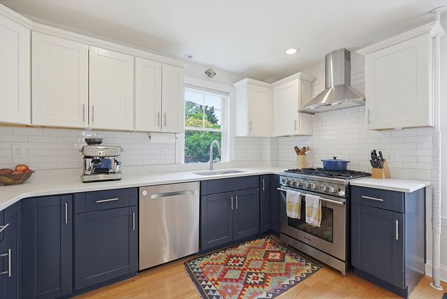2 Cannon St, Newton, MA 02461