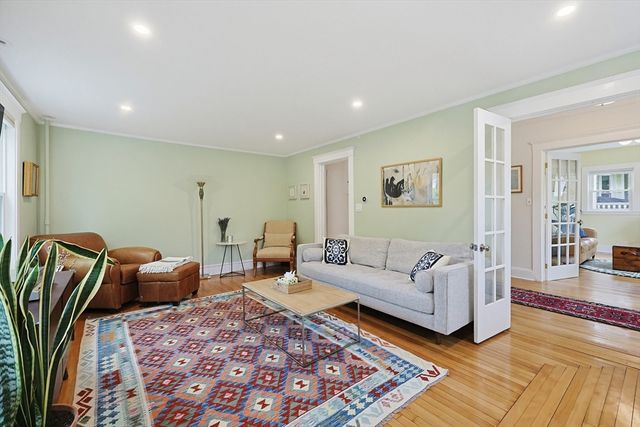 2 Cannon St, Newton, MA 02461