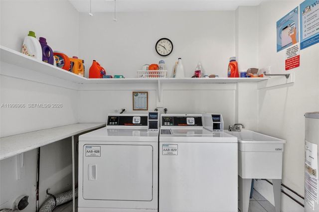 3050 NE 48th St 210, Fort Lauderdale, FL 33308