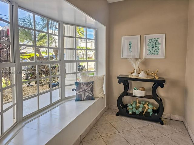 3050 NE 48th St 210, Fort Lauderdale, FL 33308