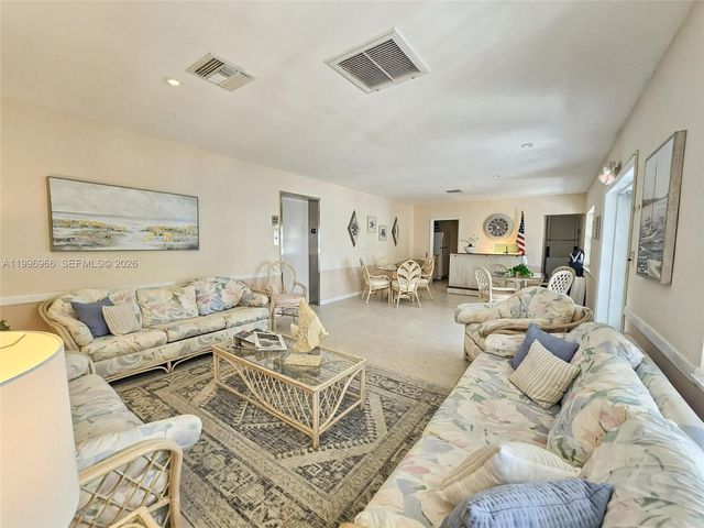 3050 NE 48th St 210, Fort Lauderdale, FL 33308