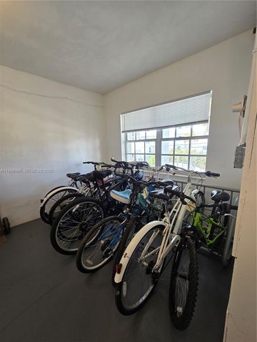 3050 NE 48th St 210, Fort Lauderdale, FL 33308