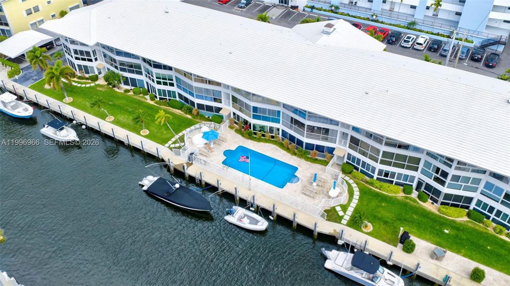 3050 NE 48th St 210, Fort Lauderdale, FL 33308