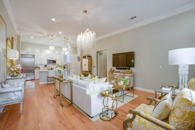 2300 Leonard Street 100, Dallas, TX 75201