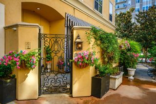 2300 Leonard Street 100, Dallas, TX 75201