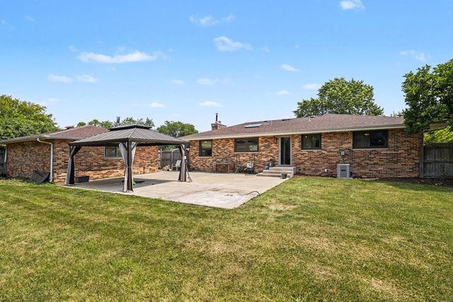 2403 Hacker Drive, Joliet, IL 60435