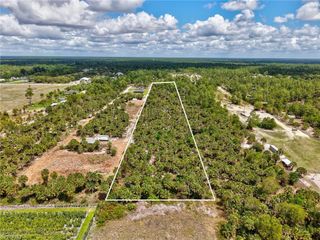 Ivy WAY, Naples, FL 34117