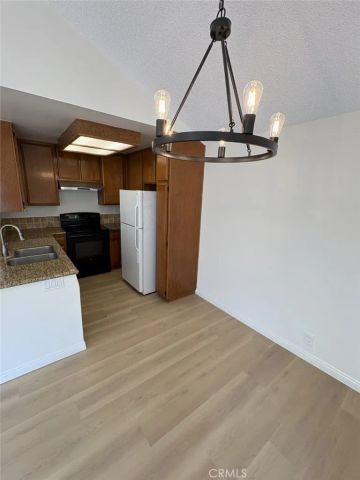 12561 Edgemont 16, Garden Grove, CA 92845