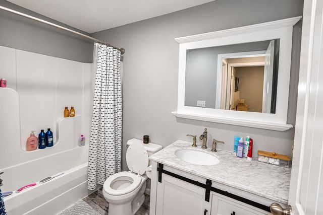 2030 N Walnut Creek, Derby, KS 67037