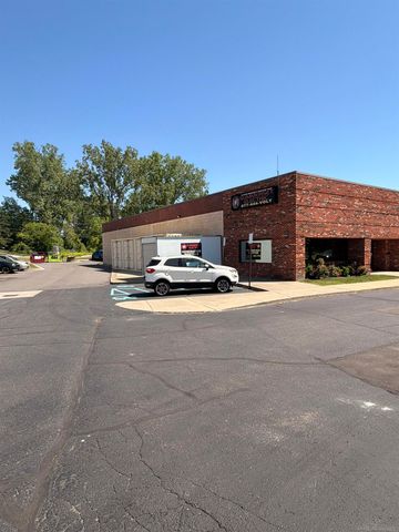 24401 Maplehurst Drive, Clinton Township, MI 48036