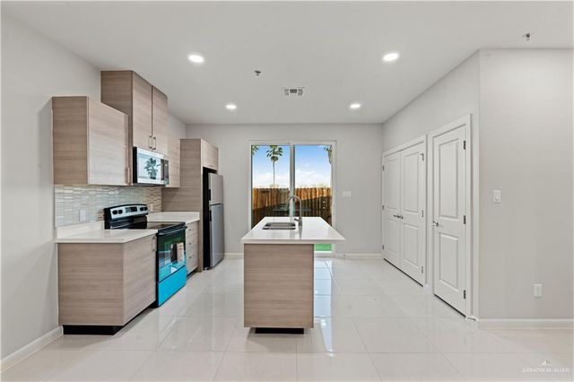 3500 Vanessa Lane 3, Weslaco, TX 78599