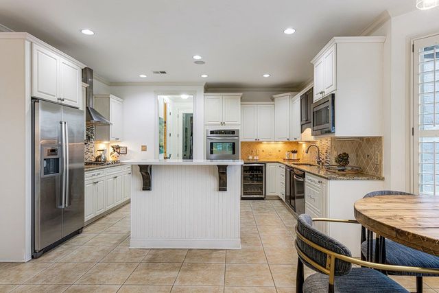 438 GREYWOOD LN, Cordova, TN 38018