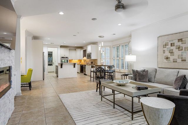 438 GREYWOOD LN, Cordova, TN 38018