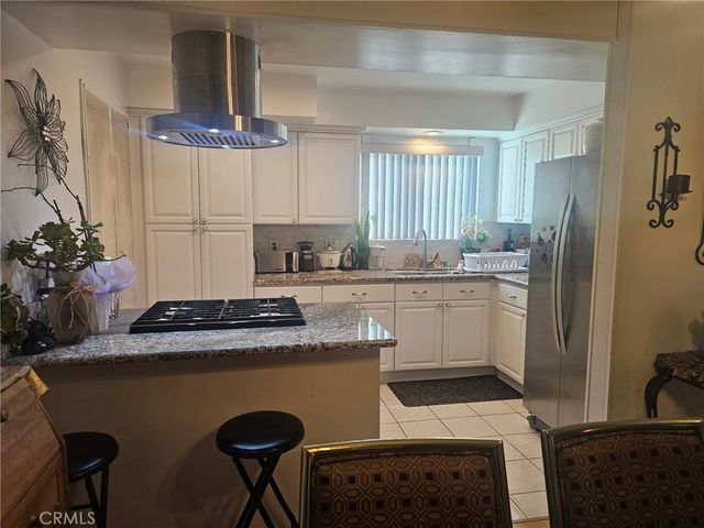 10883 Vinedale, Sun Valley, CA 91352