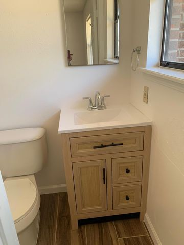 806 Blvd De L Orleans, Mary Esther, FL 32569