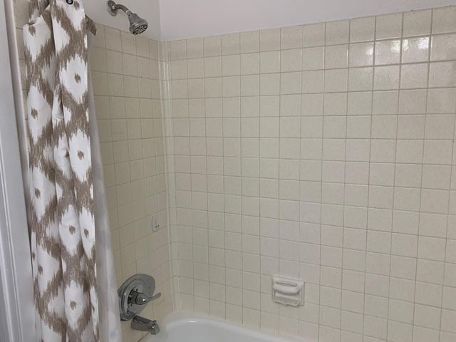 806 Blvd De L Orleans, Mary Esther, FL 32569