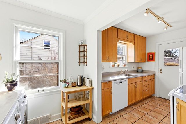 3911 Winnemac Avenue, Madison, WI 53711