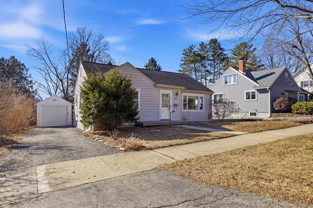 3911 Winnemac Avenue, Madison, WI 53711