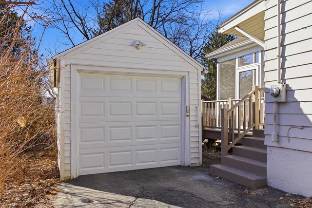 3911 Winnemac Avenue, Madison, WI 53711