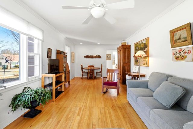 3911 Winnemac Avenue, Madison, WI 53711