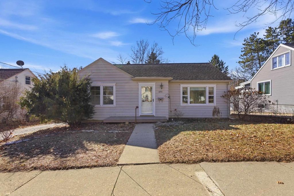 3911 Winnemac Avenue, Madison, WI 53711