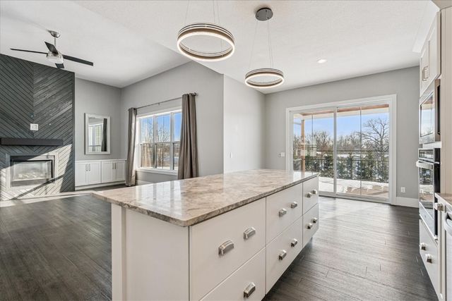 9243 Feather Ridge Pass, Cedar Rapids, IA 52411