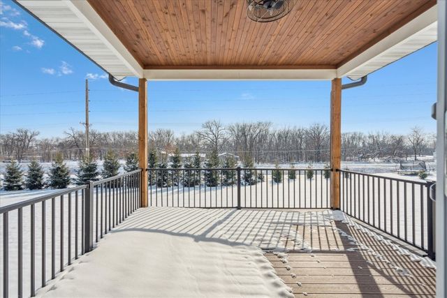 9243 Feather Ridge Pass, Cedar Rapids, IA 52411