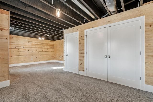 9243 Feather Ridge Pass, Cedar Rapids, IA 52411