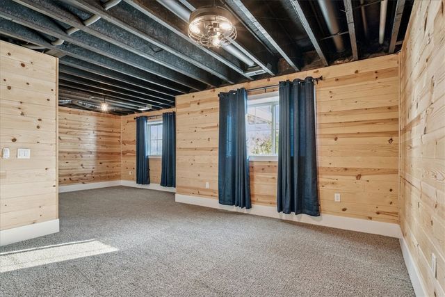 9243 Feather Ridge Pass, Cedar Rapids, IA 52411