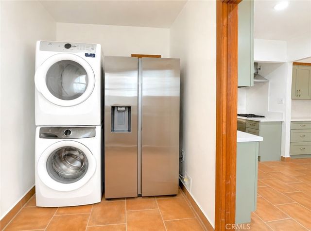 6622 W 6th, Los Angeles, CA 90048