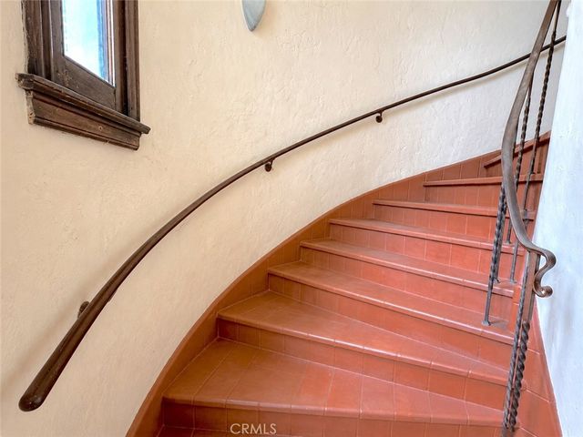 6622 W 6th, Los Angeles, CA 90048