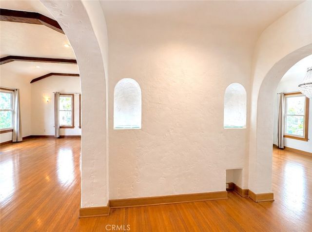 6622 W 6th, Los Angeles, CA 90048