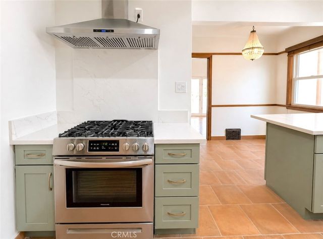 6622 W 6th, Los Angeles, CA 90048