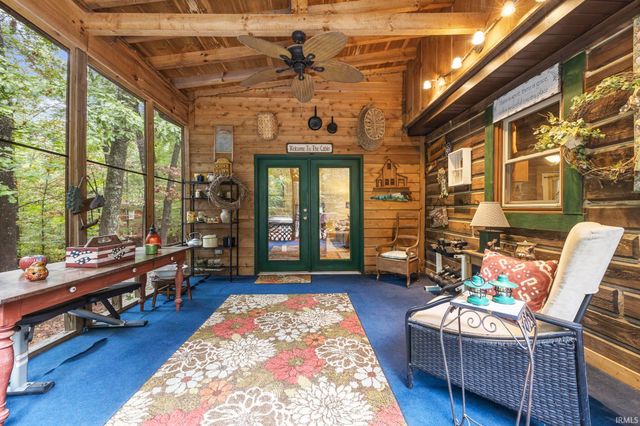 3331 N Shamrock Lane, Birdseye, IN 47513