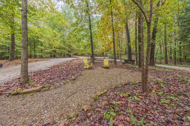 3331 N Shamrock Lane, Birdseye, IN 47513