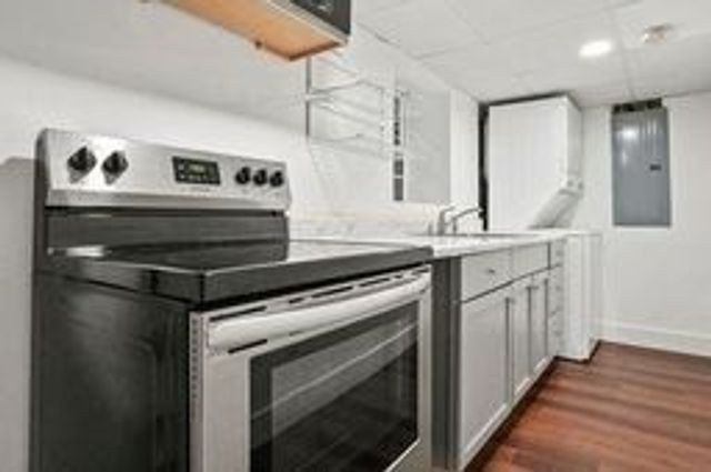 3896 N Main St, Fall River, MA 02720