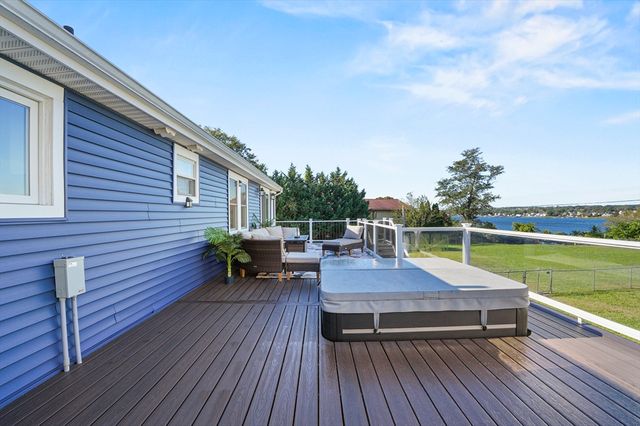 3896 N Main St, Fall River, MA 02720