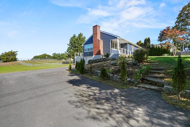 3896 N Main St, Fall River, MA 02720