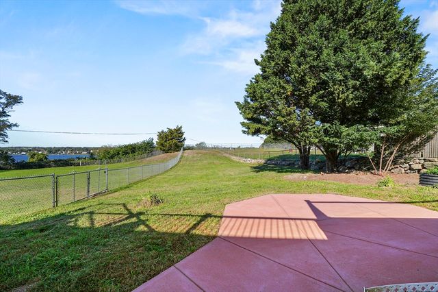3896 N Main St, Fall River, MA 02720