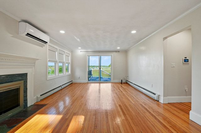 3896 N Main St, Fall River, MA 02720
