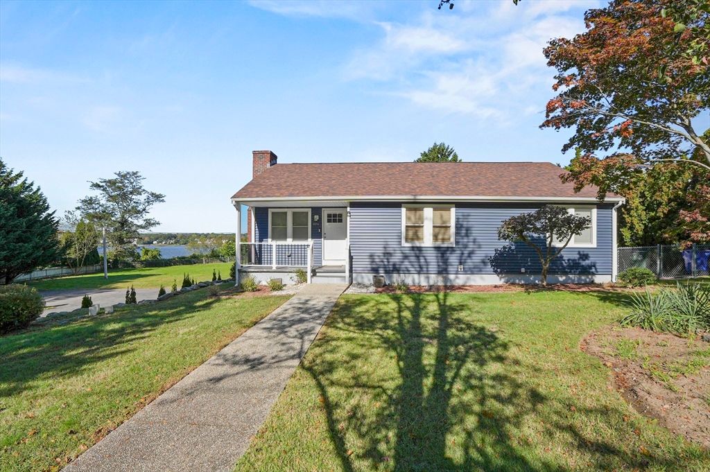 3896 N Main St, Fall River, MA 02720