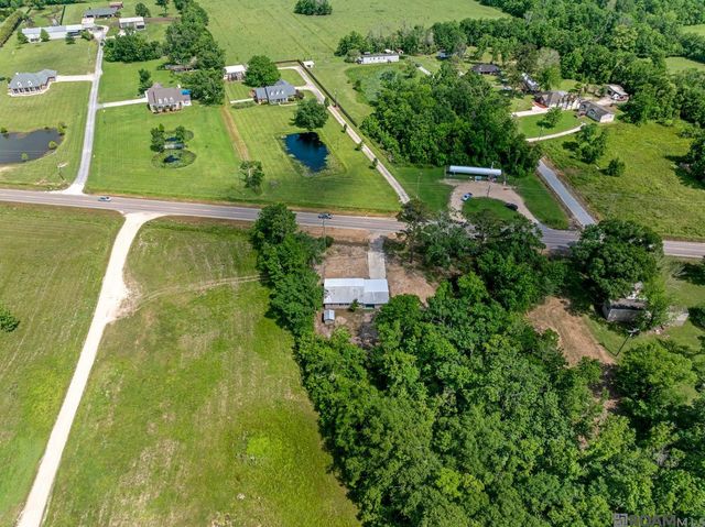 11321 La Hwy 22, St Amant, LA 70774